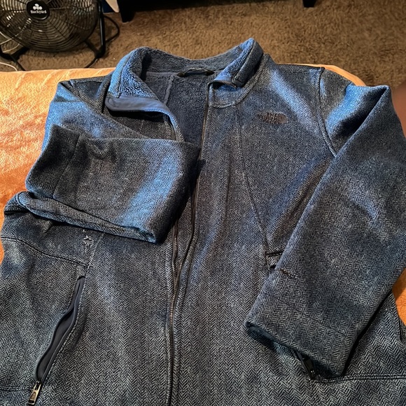 Jacket - Picture 2 of 5